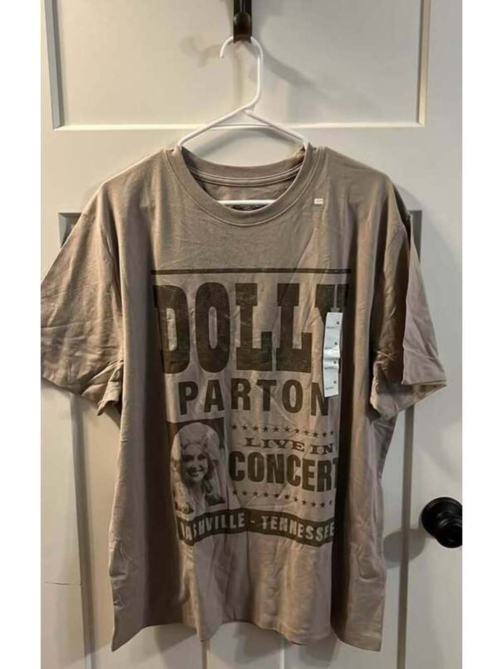 Dolly Parton short sleeve tshirt men’s XL
